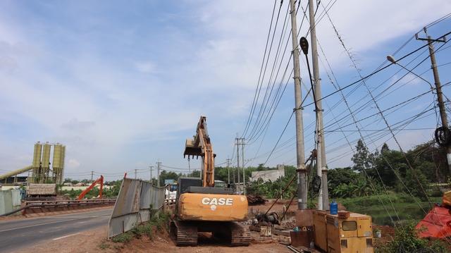 Nâng cấp, mở rộng quốc lộ 14: Gỡ vướng ranh mốc, đường điện sắp được di dời - Ảnh 4.