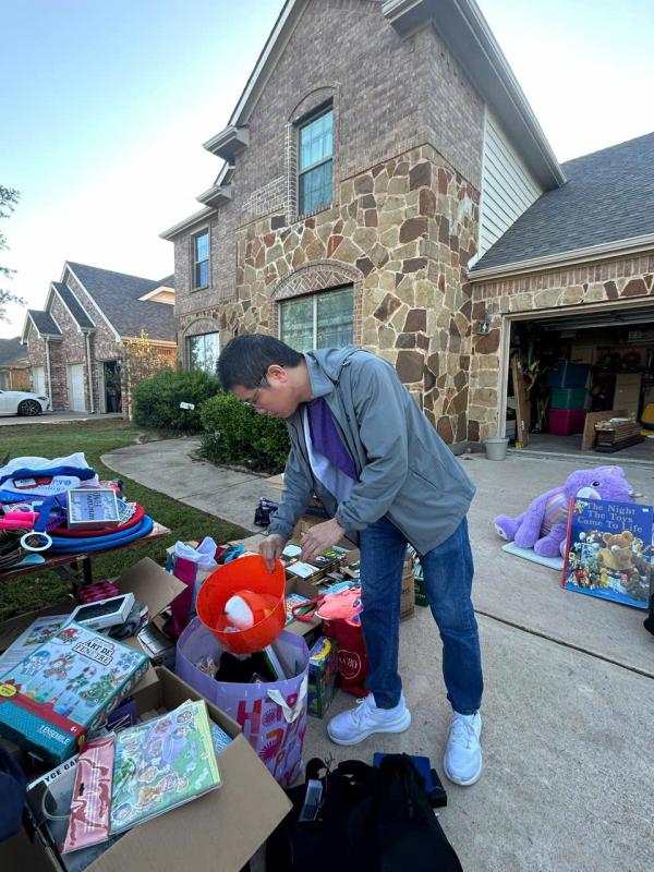 Người Việt ở Mỹ đi garage sale: nơi đồng xu 25 cent vẫn còn giá trị - Ảnh 6.