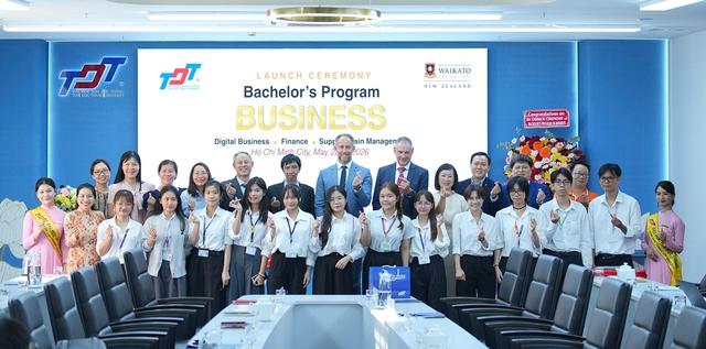 Trường ĐH Tôn Đức Thắng đưa chương trình cử nhân quốc tế đến sinh viên Việt Nam- Ảnh 2.