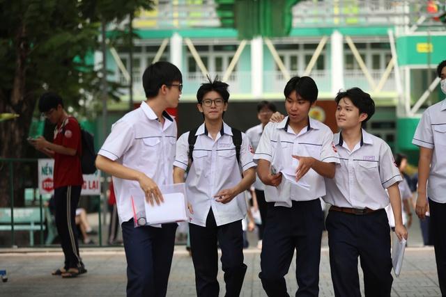 Đề tiếng Anh tốt nghiệp 'chấm dứt' cách học chỉ nhớ công thức, luyện đề khuôn mẫu! - Ảnh 6.