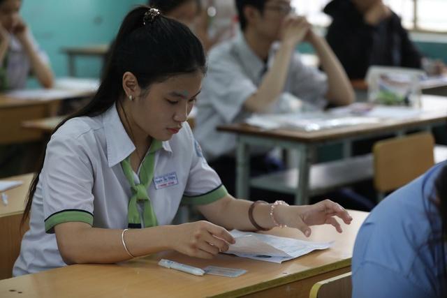 Thi tốt nghiệp THPT 2026: Xem gợi ý giải đề thi môn ngữ văn tại đây - Ảnh 1.