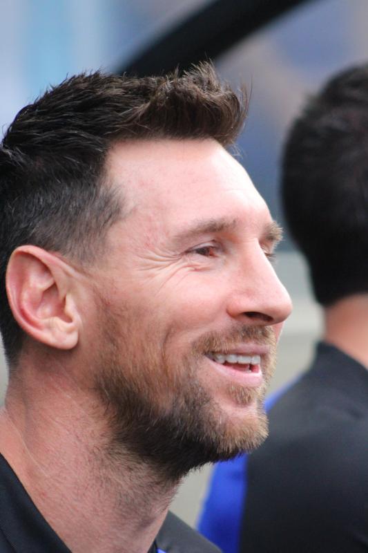 Người Việt ngắm thủ lĩnh nhà đương kim vô địch World Cup Lionel Messi  - Ảnh 8.