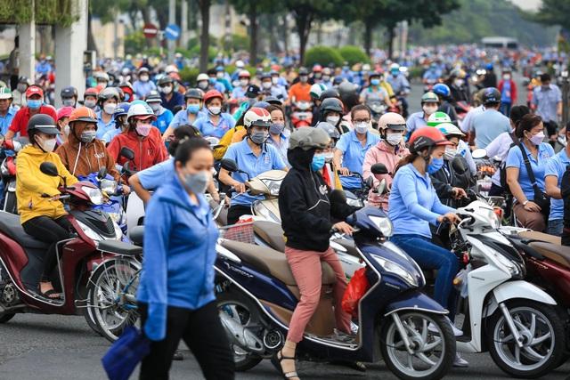Nghề nào đang tuyển dụng nhiều nhất ở TP.HCM? - Ảnh 1.