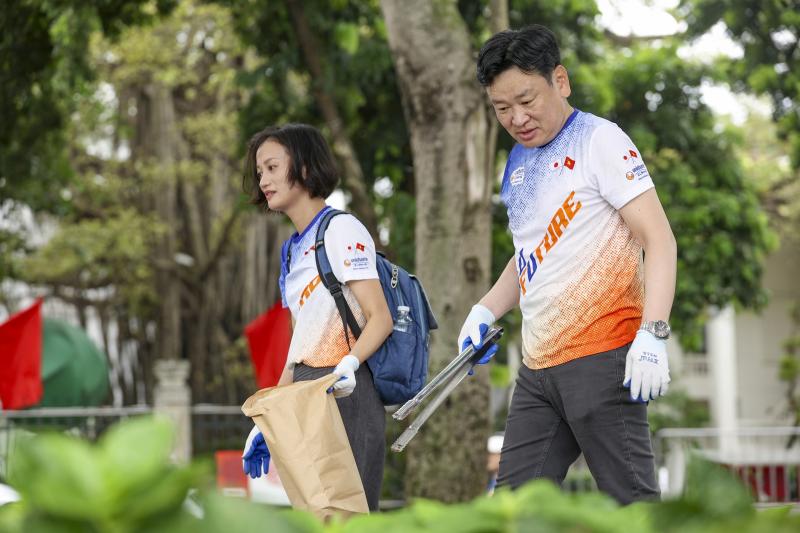 Chung tay làm sạch cảnh quan di sản nhân Ngày Môi trường thế giới - Ảnh 3.