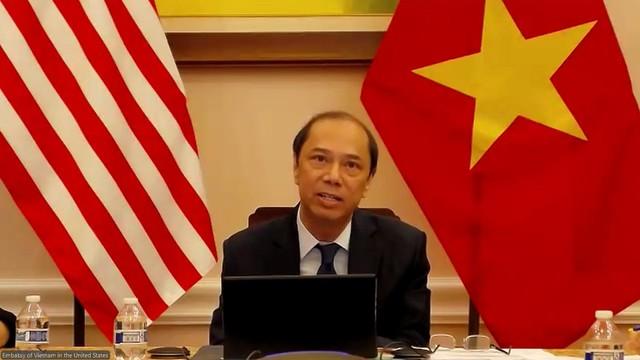 Chuyên gia quốc tế chung tay cấp học bổng, 'mentor' cho người học Việt Nam - Ảnh 3.