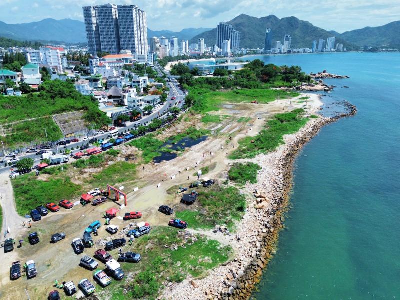 Đua xe địa hình tại Nha Trang, mãn nhãn cảnh xe bay bổng, lội nước tung tóe- Ảnh 2. Đua xe địa hình tại Nha Trang, mãn nhãn cảnh xe bay bổng, lội nước tung tóe- Ảnh 2.