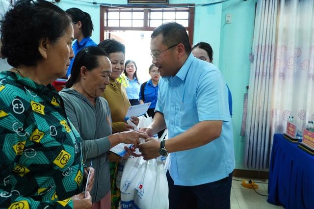 Chương trình Sinh viên với biển, đảo Tổ quốc: Hơn 200 triệu đồng đến đảo Nhơn Châu- Ảnh 3.