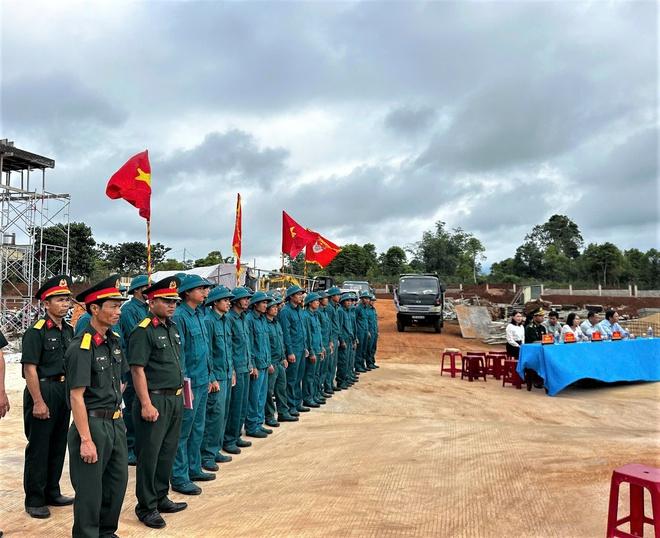 Dựng trường dưới nắng gió biên cương Quảng Trị- Ảnh 10.