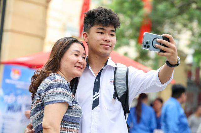 Đề thi môn văn tốt nghiệp THPT 2026: Chấm thi sao cho công bằng? - Ảnh 2.
